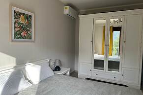 Villa Risan Apartments