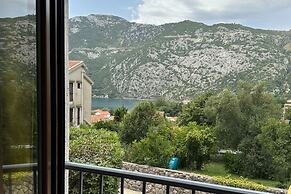 Villa Risan Apartments