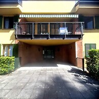 Modern Viggiù Suite Home