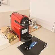 Modern Viggiù Suite Home