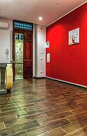 TRIBUNALE BASEMENT APARTMENT