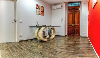TRIBUNALE BASEMENT APARTMENT