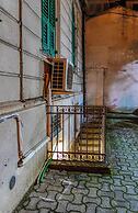 TRIBUNALE BASEMENT APARTMENT