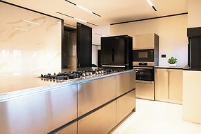 Extreme Luxury Villa with Pool & SPA