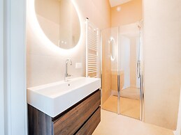 Tranquil Holiday Home With Views