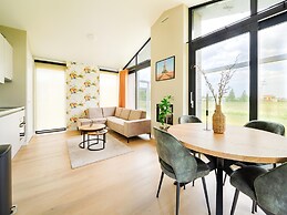 Tranquil Holiday Home With Views