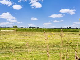 Tranquil Holiday Home With Views