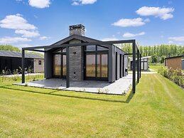 Tranquil Holiday Home With Views