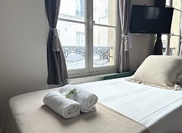 1624 Pavée