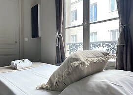 1624 Pavée