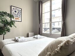 1624 Pavée