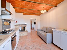 Apartment in Lamporecchio Near Vinci