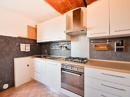 Apartment in Lamporecchio Near Vinci