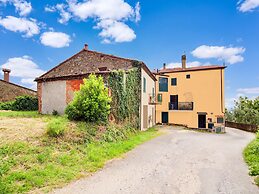 Apartment in Lamporecchio Near Vinci