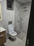MEYDE PLUS SUITES