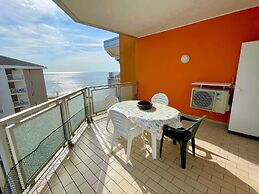 5-person Stay by the Beach