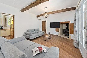 Villa in Flayosc With Private Pool