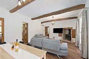 Villa in Flayosc With Private Pool