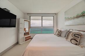 Palmetto Beach by MOME