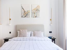 Modern Residences - Deluxe Studio on the Moselle