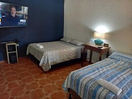 Palmerola Inn