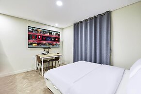 FILM37.2HOTEL