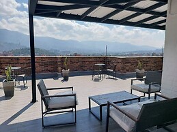 penthouse jacuzzi rooftop fun in the sun