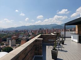 penthouse jacuzzi rooftop fun in the sun