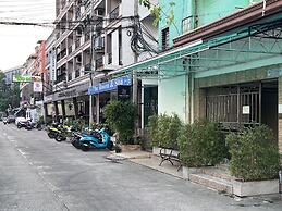 Green Hotel