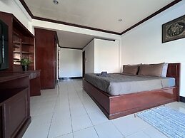 Green Hotel