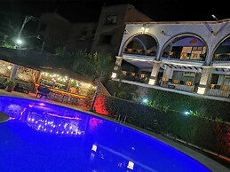 Suite H la ermita
