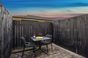 Aroha Motel
