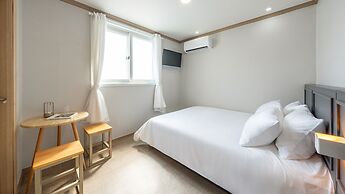 Gangneung Jin Stay