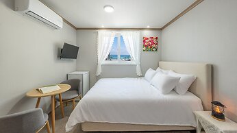Gangneung Jin Stay