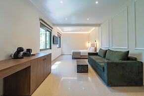Philia Center Suites