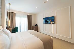 Philia Center Suites