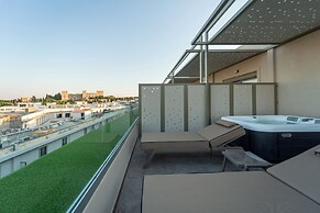 Philia Center Suites