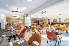 Philia Center Suites