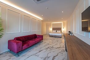 Philia Center Suites