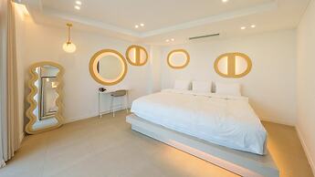 Gyeongju The Moon Aurora Pool Villa
