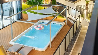 Gyeongju The Moon Aurora Pool Villa
