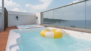 Gyeongju The Moon Aurora Pool Villa