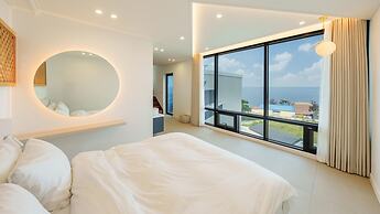 Gyeongju The Moon Aurora Pool Villa