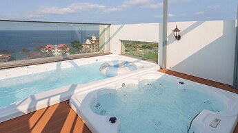 Gyeongju The Moon Aurora Pool Villa