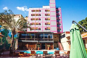 HOTEL MIRAVA