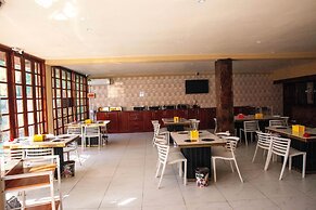 HOTEL MIRAVA