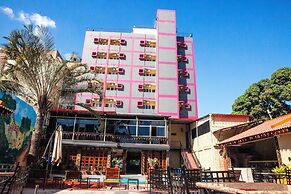 HOTEL MIRAVA