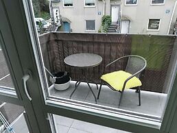 Rumia - Apartment - Sleeps 8 - Parking - Seaside