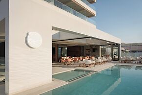 Avant Blue Boutique Hotel