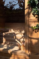 Charming 1BR Suite in Revislate